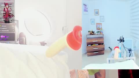 rosy_emely_ online show from October 18, 9:35 am