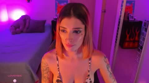 rot_wallace online show from February 22, 9:17 pm