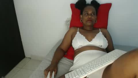 luxa online show from May 25, 8:26 pm