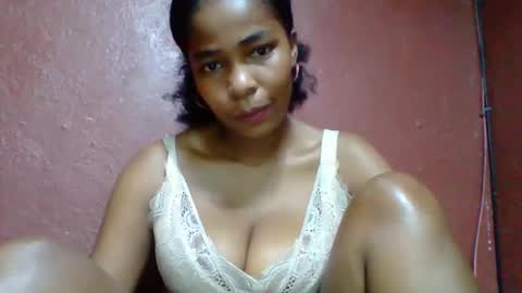 rovaelyah online show from October 25, 3:07 am