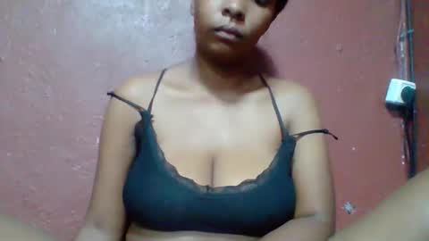 rovaelyah online show from March 8, 2:26 am