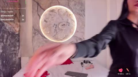 Snapshot of roxanaborns chatting on October 13, 12:51 pm roxanaborns online show from October 13, 12:51 pm