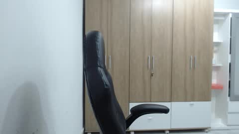 Roxana online show from March 4, 1:24 am