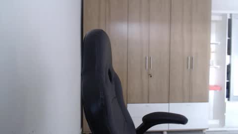 Roxana online show from March 1, 7:18 pm