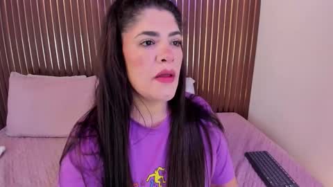 Roxie  online show from October 15, 12:06 pm