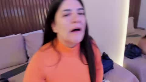 Roxie  online show from November 4, 12:17 pm