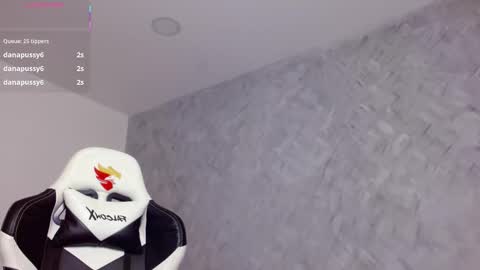 roxxi_2110 online show from February 13, 9:34 am