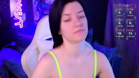 roxy_riot_ online show from February 12, 2:15 am