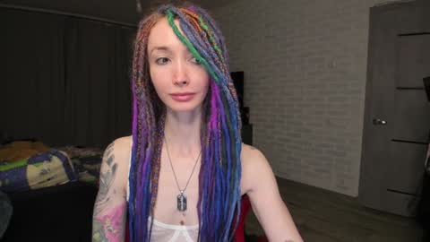 Snapshot of roxy_silver chatting on January 28, 1:08 am Roxy online show from January 28, 1:08 am