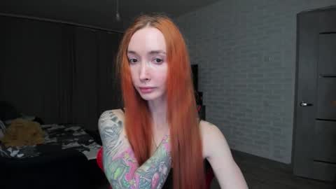 Snapshot of roxy_silver chatting on October 25, 9:15 pm Roxy online show from October 25, 9:15 pm