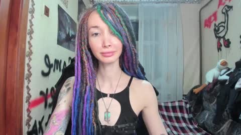 Snapshot of roxy_silver chatting on January 24, 11:34 pm Roxy online show from January 24, 11:34 pm