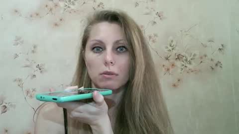 roxyfox18x01 online show from March 28, 3:46 pm