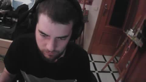 royer04 online show from October 23, 12:34 am