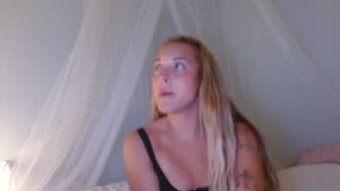rozzygrace2 online show from July 22, 1:19 am