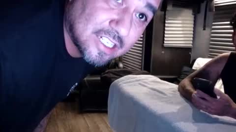 rraineonme online show from December 3, 10:05 am