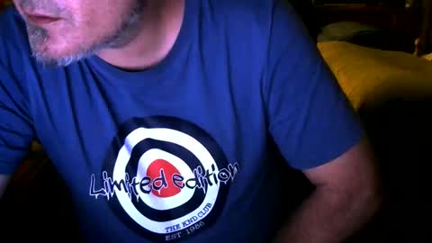 Snapshot of rrd85 chatting on October 10, 3:12 am rrd85 online show from October 10, 3:12 am