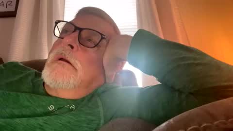 rs006 online show from December 4, 2:27 pm