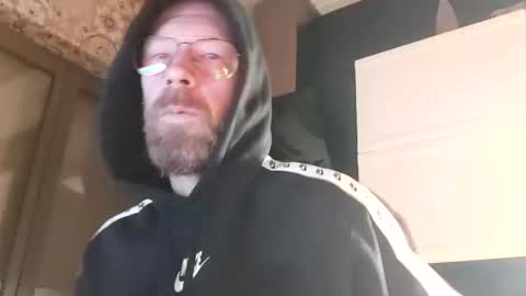 Snapshot of ruan8080 chatting on December 31, 3:45 am petit cochon online show from December 31, 3:45 am