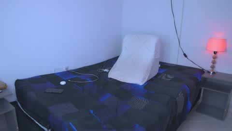 rubi rouss  instagran and X or tw  FAV VIBES11  9 33  101 moan and explode my balls online show from September 13, 7:11 am