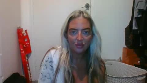 rubyredxxxoxxx online show from December 22, 7:44 am