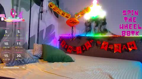 Snapshot of rubyvalen chatting on October 25, 1:39 am Ruby online show from October 25, 1:39 am