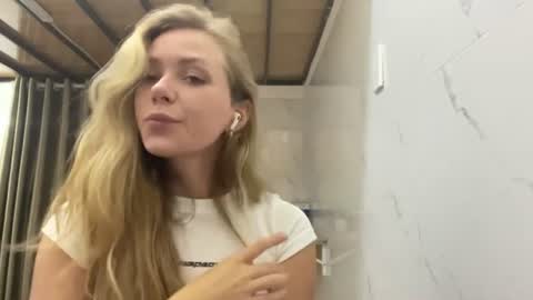 KaY online show from July 4, 11:36 am