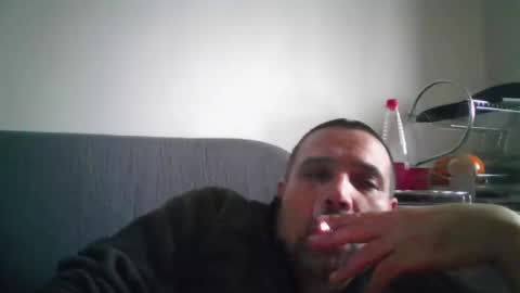 rul3ssuck online show from December 17, 8:21 am