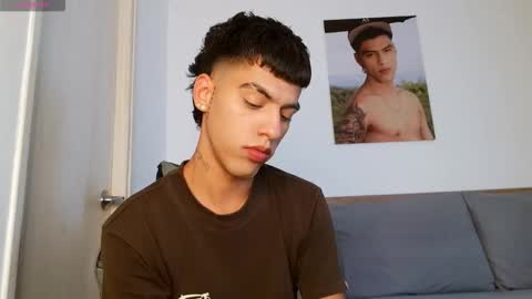  R U S S E L L  online show from March 26, 2:28 am