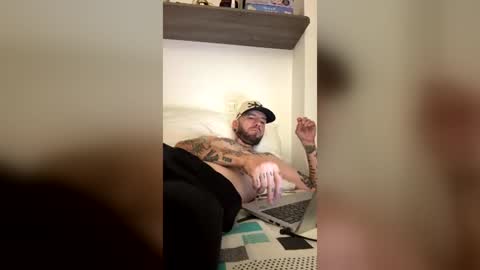 russo_fox online show from June 22, 3:25 am