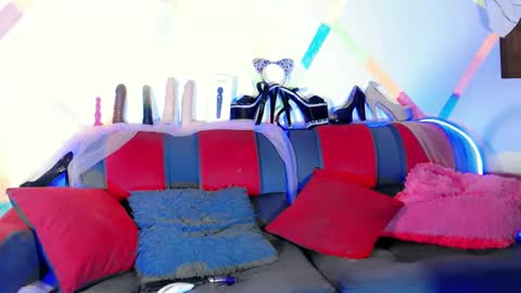 ruth_gill online show from December 5, 4:26 am