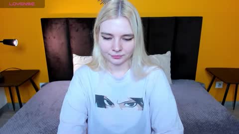 ruthbryant online show from January 10, 12:49 am