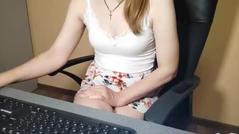 Ruth online show from June 19, 6:36 pm
