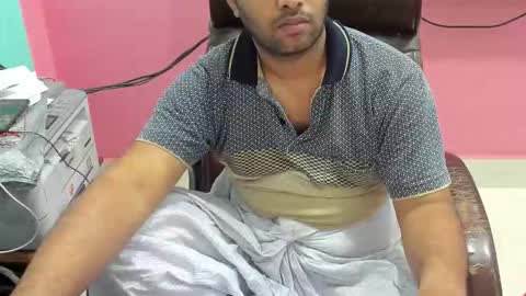 rwb17 online show from November 18, 3:48 pm