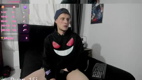 Snapshot of ryan15_ chatting on October 26, 11:44 am Ryan 15 online show from October 26, 11:44 am