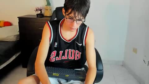 Nathan online show from May 24, 5:25 am