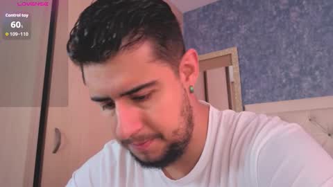 R Y A N online show from December 21, 1:28 pm