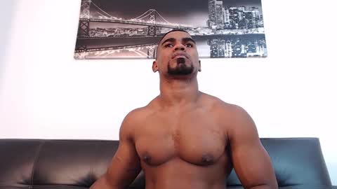 Instagram  Ryandwrn online show from October 27, 2:33 am