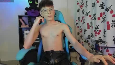 RYO BLEU online show from April 9, 4:49 am