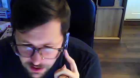 s1ave1989 online show from December 5, 7:10 am