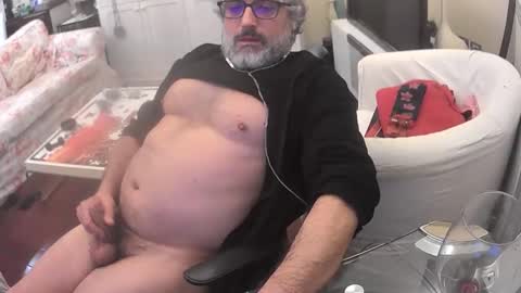 s3xyboy79 online show from February 22, 7:49 pm