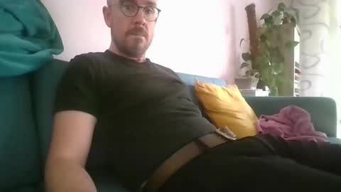 s_i_q online show from October 17, 12:53 pm