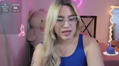 saaya_tay online show from May 30, 3:38 am