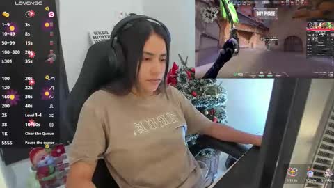 Angie  online show from December 17, 2:24 pm