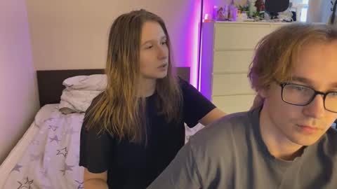 Snapshot of sabrinaanddaniel chatting on September 9, 3:56 pm SabrinaDaniel online show from September 9, 3:56 pm