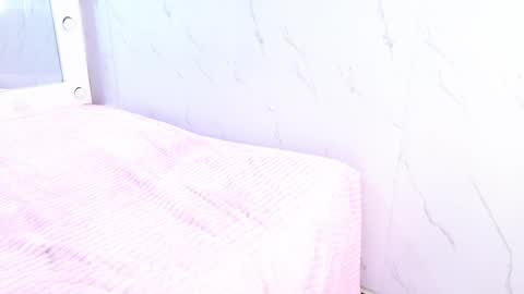 Snapshot of sabrinahims_ chatting on October 10, 1:00 am mariana online show from October 10, 1:00 am