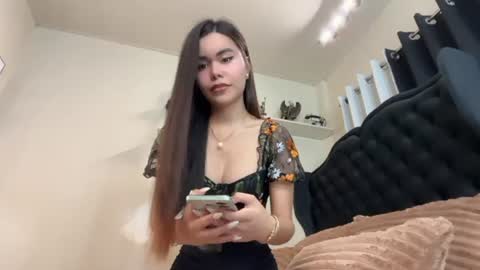 sabrinamadonna54 online show from June 16, 2:59 am