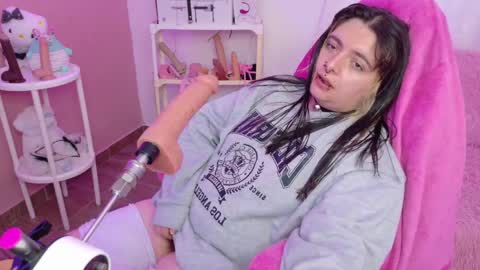 Ig  online show from April 11, 5:28 pm