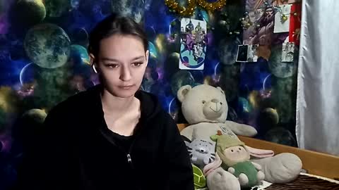 Adele online show from April 10, 8:19 am