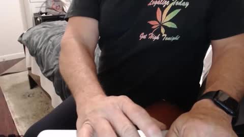 dadbod online show from November 26, 9:28 am