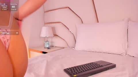       online show from February 25, 9:18 pm